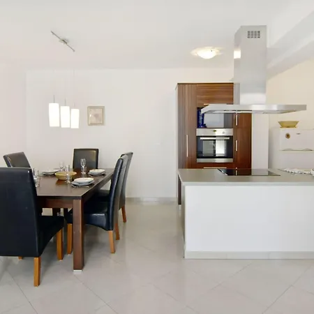 Alpa 7 By Interhome Apartamento Umag