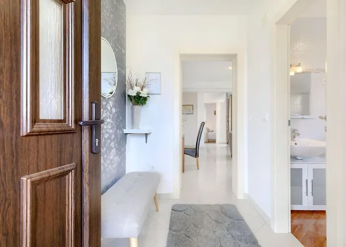 Apartamento Alpa 7 By Interhome *